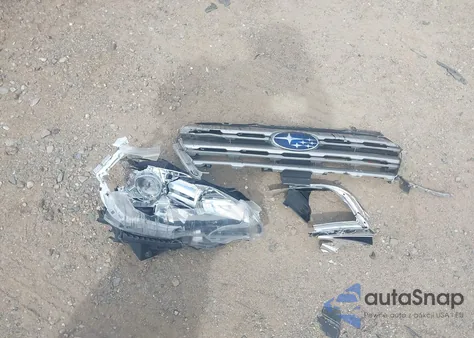 2017 Subaru Outback 2.5I Premium из США, поврежденный, VIN 4S4BSACC6H3227889